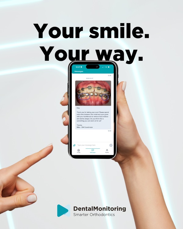DentalMonitoring app showing a message from the orthodontic team